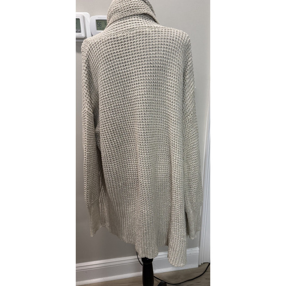 Oversized Cardigan Sweater Beige Waffle-Knit Shell-Style Buttons Medium Cozy - Picture 3 of 10
